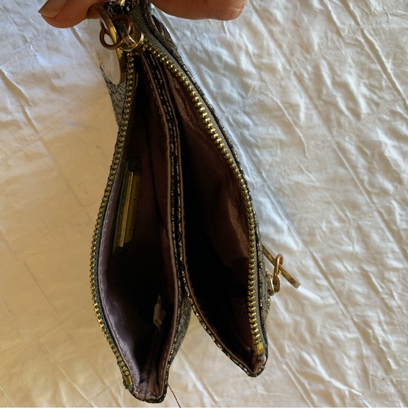 Deux Lux Clutch Bronze Black Metallic Textured 6” x 2.5” Strap Lined Pockets - Picture 7 of 9